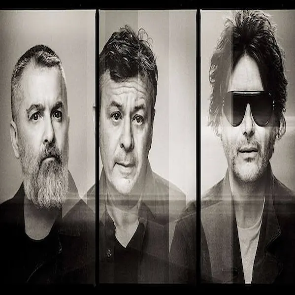 coaches to manic street preachers